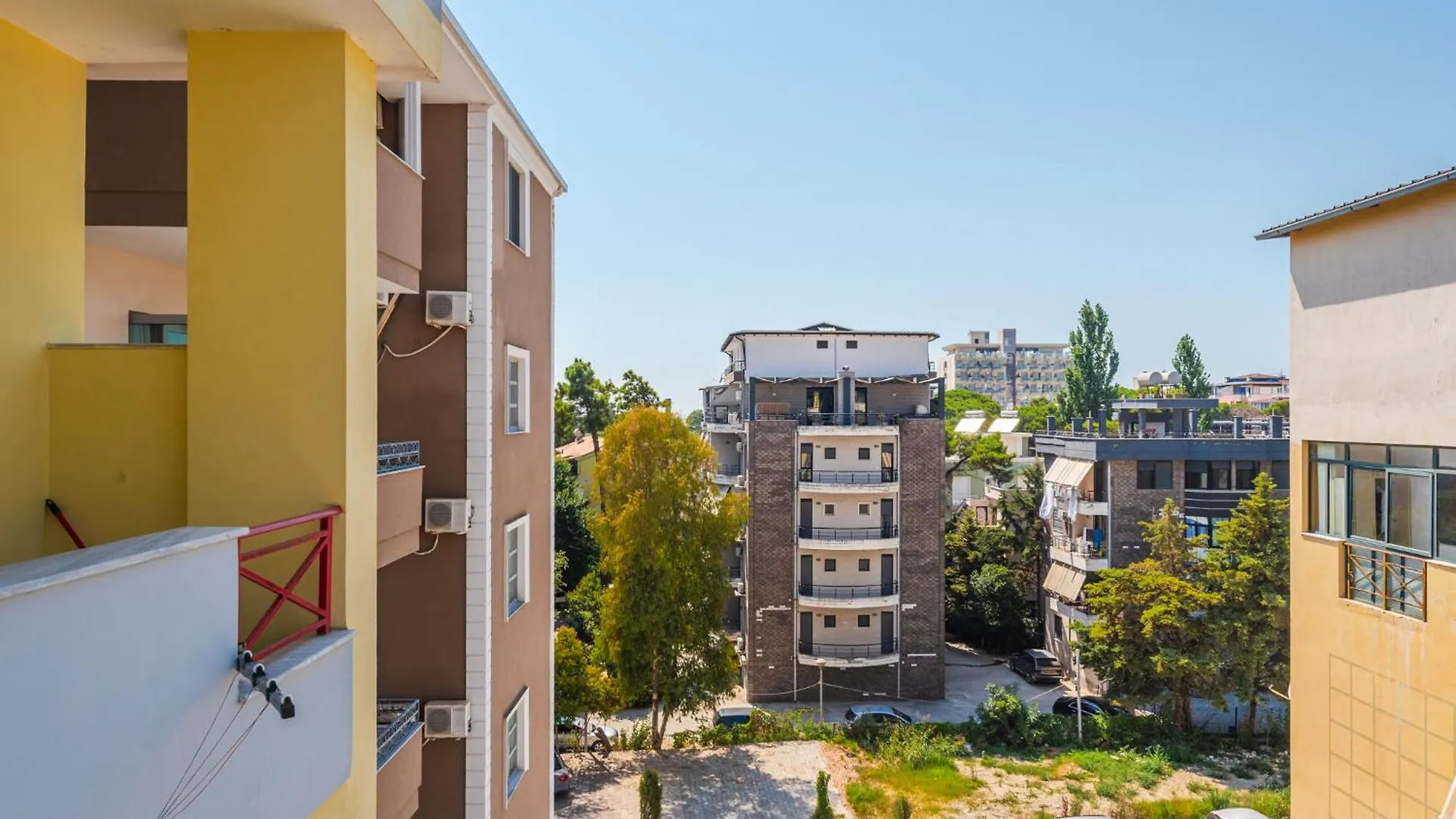 Sr Apartments Golem Golem