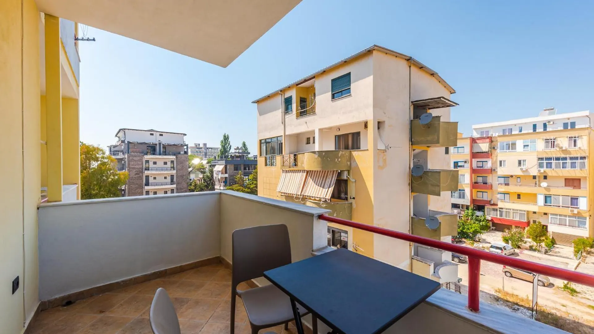 Sr Apartments Golem Golem